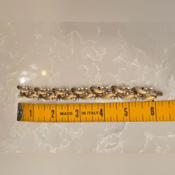 Crown Trifari Pearl & Crystal Bracelet 1950s Vintage Jewelry Floral - Picture 11 of 11